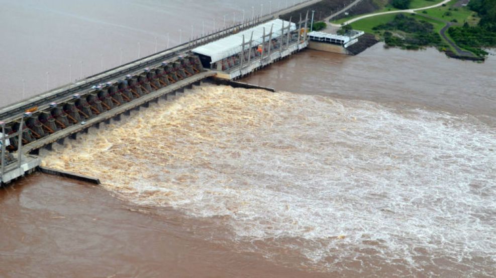 La ciudad entrerriana de Concordia sigue en 'estado de emergencia' con poco más de 10.000 evacuados por las inundaciones que produce el río Uruguay.