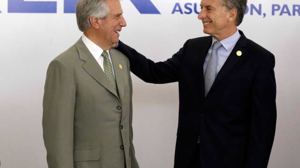 Macri y Tabaré, buscan mejorar las relaciones bilaterales.
