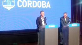Mauricio Macri junto al gobernador cordobés, Juan Schiaretti.