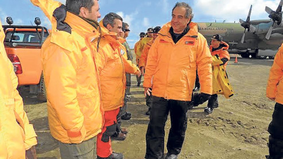 Al sur. Martínez en su primera visita como ministro a las bases argentinas en la Antártida. 