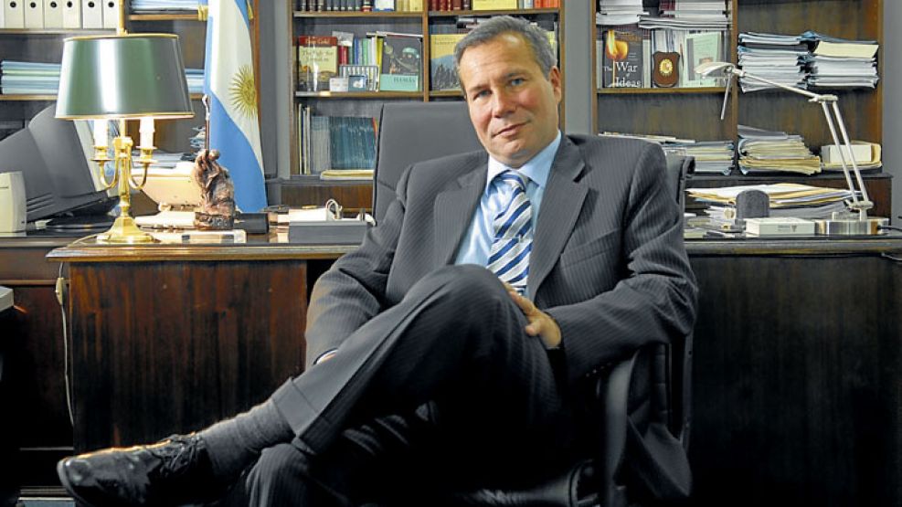 El fiscal Alberto Nisman fue encontrado muerto el 18 de enero de 2015 y aún se desconoce el modo de su muerte.