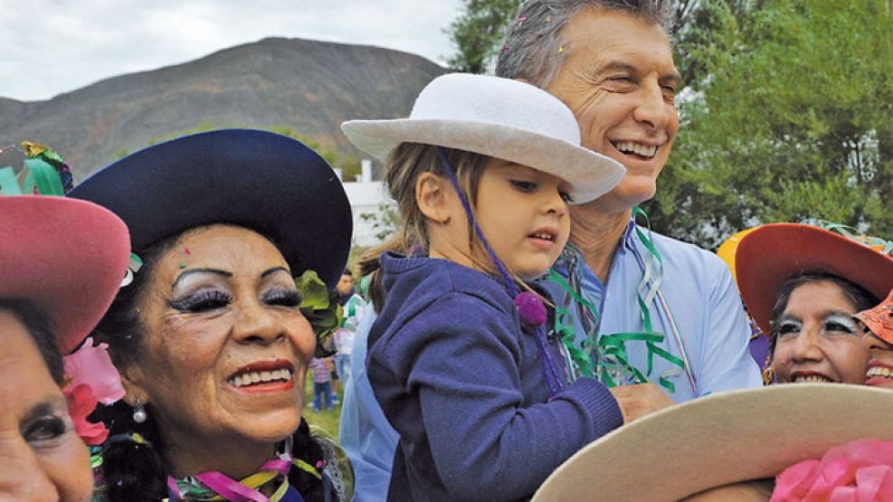 Pachamama. Ayer, el Presidente, en festejos en Jujuy.