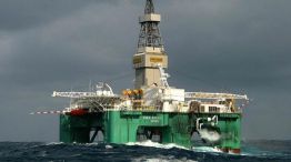 Los recursos de hidrocarburos de la plataforma continental de las Islas Malvinas, y el conflicto de soberanía existente entre ambos países desde hace casi dos siglos pueden confluir en la necesidad de
