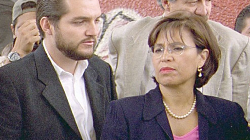 Mexico. Ahumada con su ex pareja, la ministra Robles.