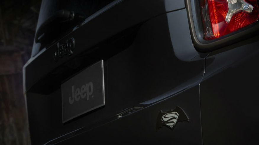 jeep-renegade-dawn-of-justice