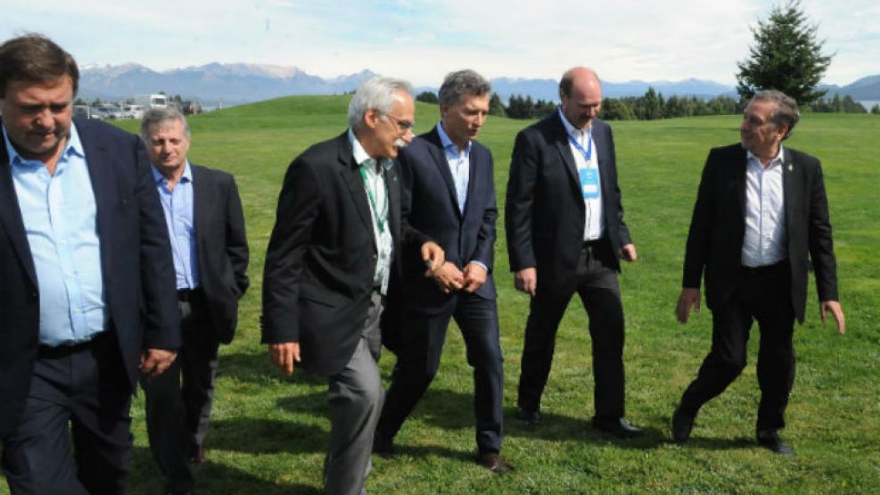 En Bariloche, Macri anunció la visita de Obama para un convenio con el Invap