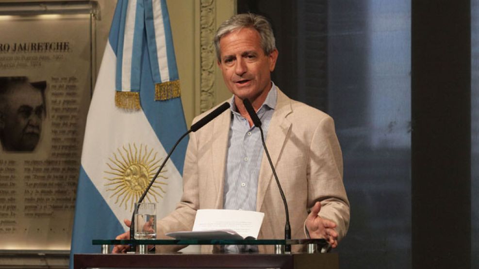 El ministro de Modernización, Andrés Ibarra, es uno de los funcionarios macristas que acomodaron a sus familiares en el Estado.