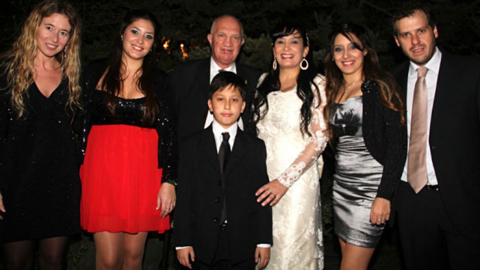 "En 2014, Rico se casó con Marisa Guilanea. En la fiesta se mostraron con los hijos de sus primeras parejas".