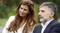 En la foto, Awada dialoga junto a Jorge Grecco, secretario de Comunicación Pública.