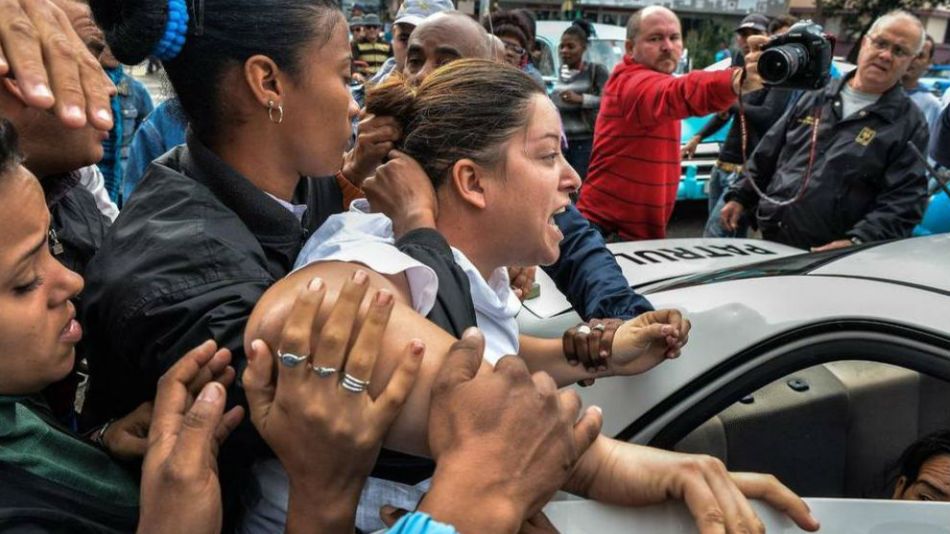 La Fundación Nacional Cubano Americana publicó "una lista de 47 presos políticos verificados" con la "expectativa de que estos prisioneros políticos serán liberados, de manera incondicional, esta noch