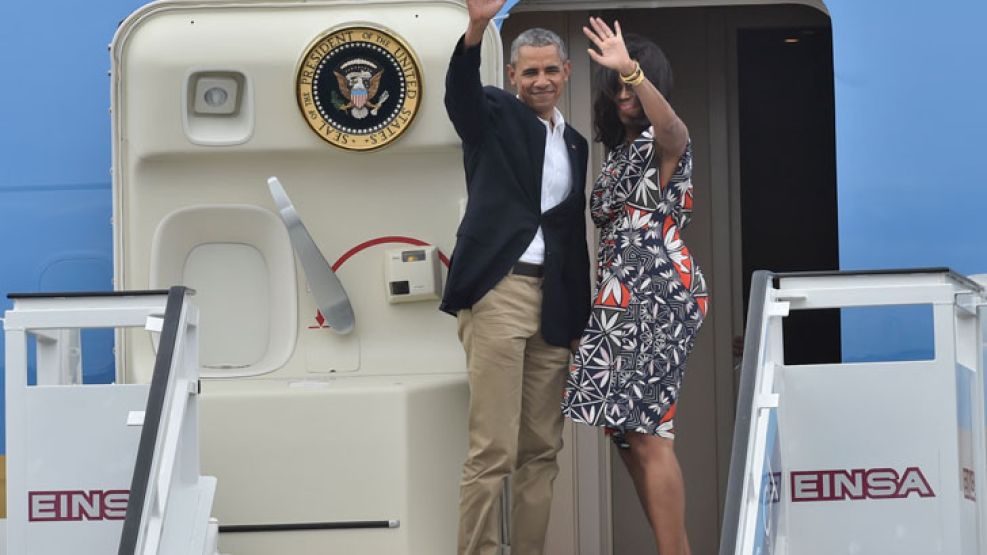 Barack Obama deja Cuba y emprende su viaje hacia Argentina.