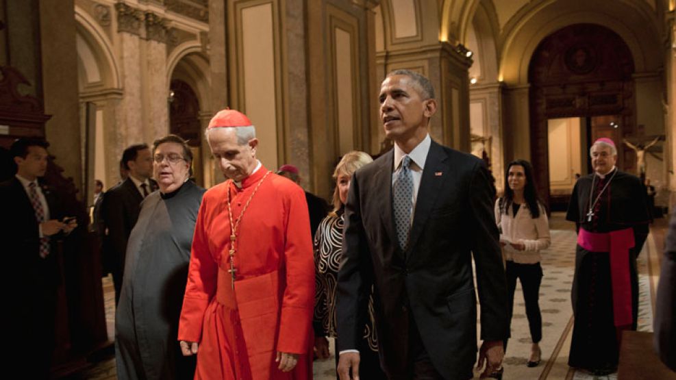 El Presidente de Estados Unidos, Barack Obama, fue recibido por el arzobispo de Buenos Aires, Mario Poli.