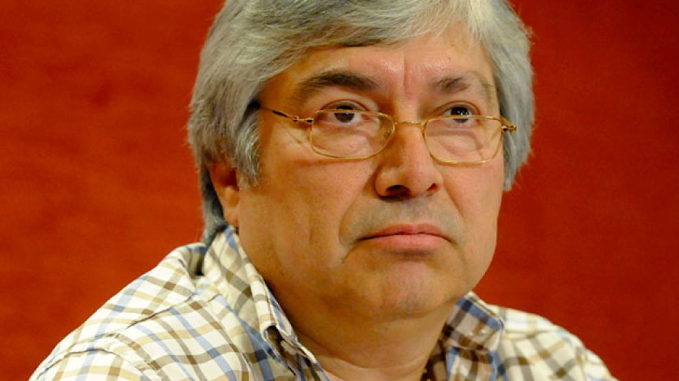 Lázaro Báez apuntó contra Alicia Kirchner desde su diario "Prensa Libre".