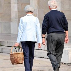 france-economy-elderly 