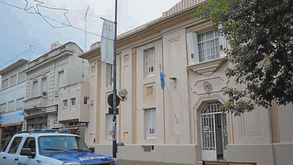 Oficina de cobro. La Departamental de La Plata, ubicada en el centro de la capital provincial. 