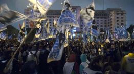 La expresidenta Cristina Fernández fue a declarar ante Bonadio y luego le habló a la militancia. 