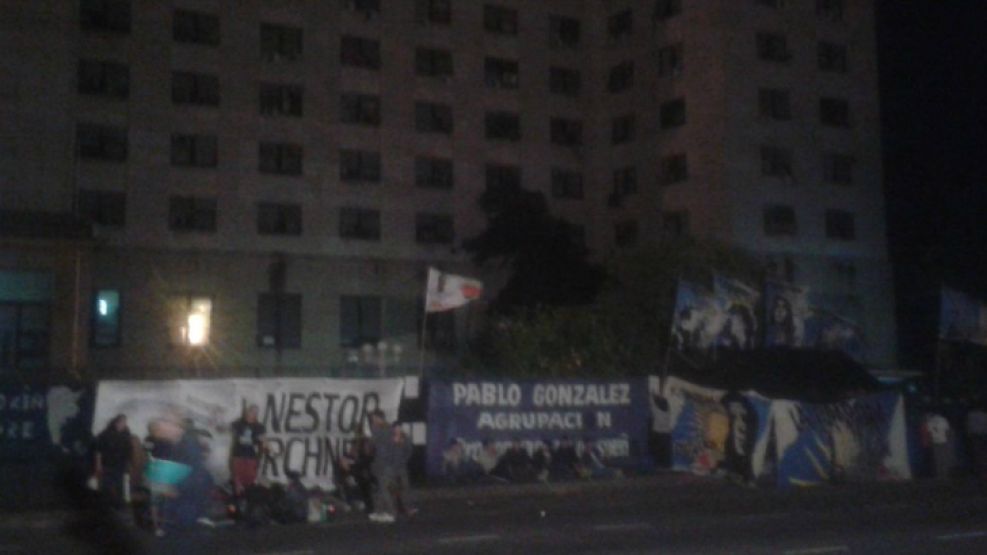 Las afueras de los tribunales de Comodoro Py, a la espera de la declaración de CFK.