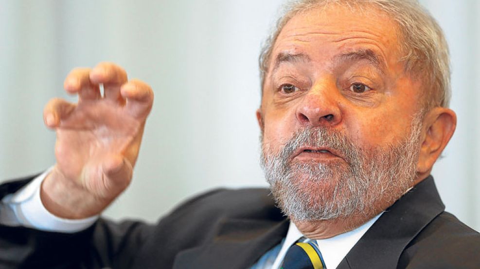Versus. Lula es la carta del oficialismo para 2018 y el conductor de la estrategia petista. Temer asumirá por 180 días si se concreta el juicio político contra Rousseff.