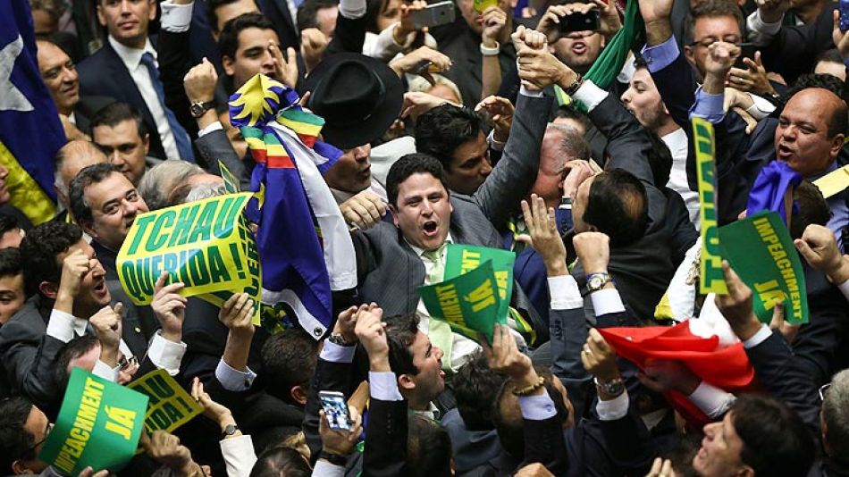 Las manifestaciones a favor y en contra de Dilma reflejaron la división del pueblo brasileño
