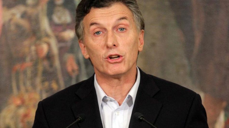Mauricio Macri lanzó la iniciativa en el marco de los despidos masivos.