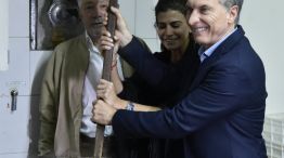 Juliana Awada, Mauricio Macri y Dante Camaño, titular de los gastronómicos en la sede porteña.