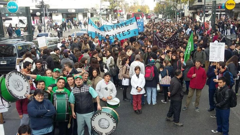 Residentes y concurrentes cumplieron hoy la segunda jornada de un paro de 48 horas en los hospitales porteños.