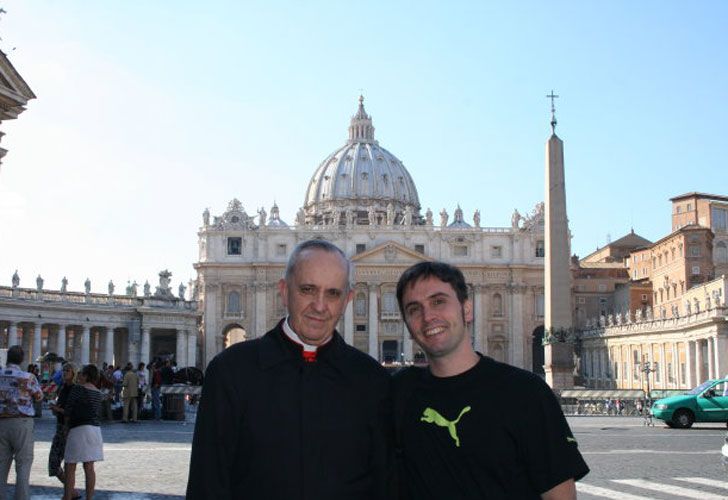 Adrián con el por entonces cardenal Bergoglio