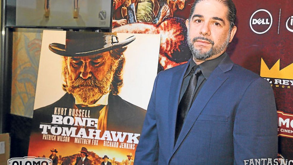 Zahler. Dirigió Bone Tomahawk en 2015.