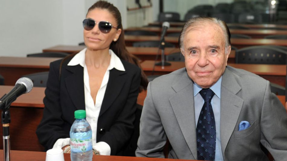 Zulemita Menem junto a su padre, el exmandatario Carlos Menem.