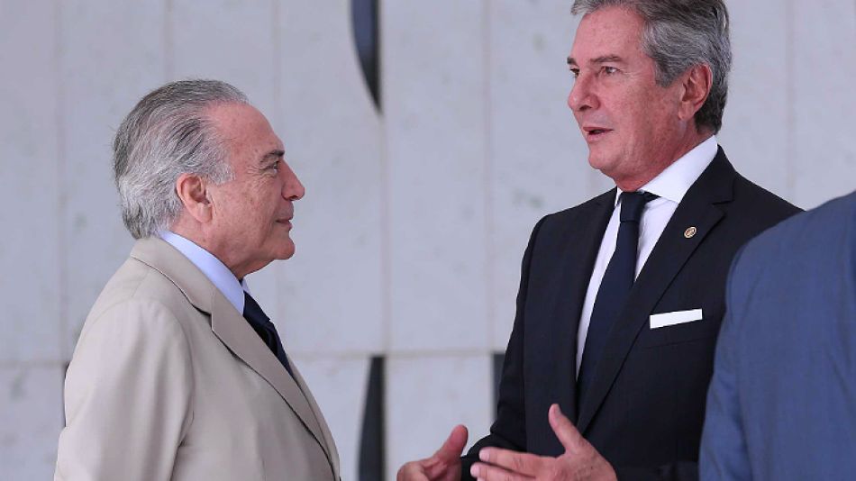 Michel Temer junto al expresidente Fernando Collor De Mello, actual senador.