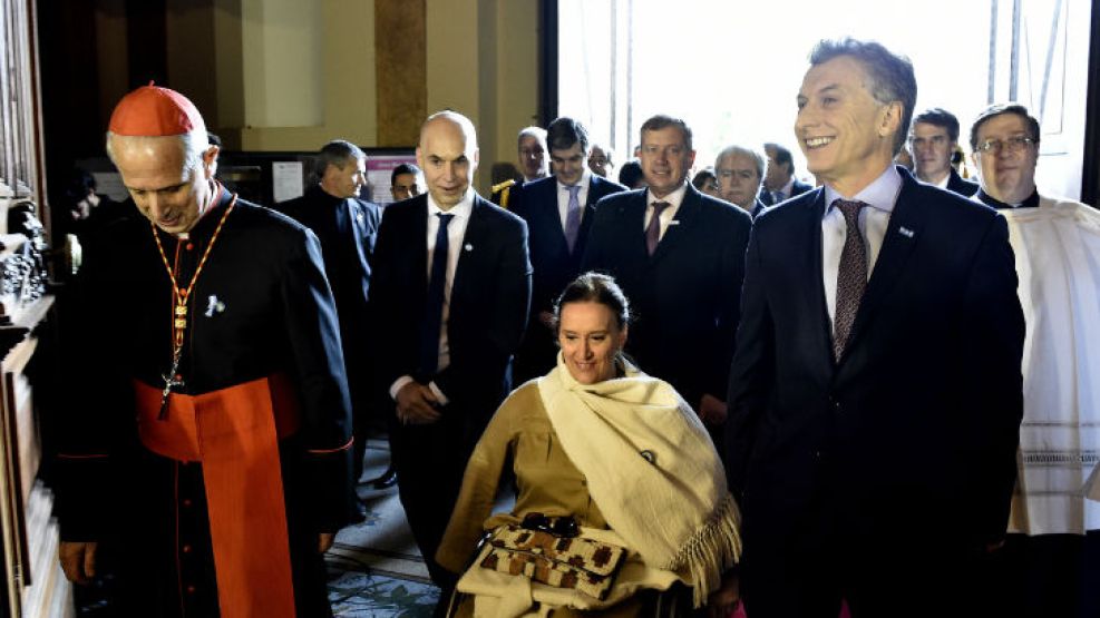 El arzobispo de Buenos Aires, cardenal Mario Poli, pidió delante del presidente Mauricio Macri que las estadísticas "no paralicen" las acciones por el bien común. 