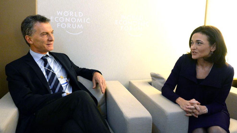 Mauricio Macri junto a Sheryl Sandberg, CEO Facebook.