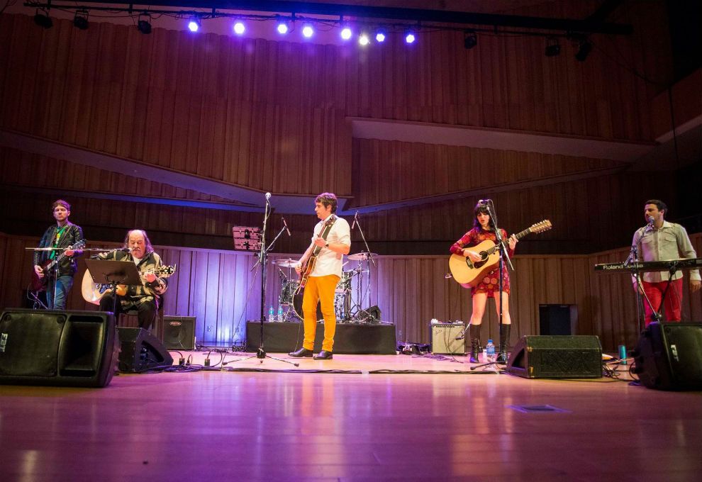 Nube 9 junto a Lito Nebbia compartieron escenario. | GENTILEZA: LA USINA DEL ARTE