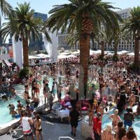 Jennifer Lopez Hosts "Carnival Del Sol" At Drai's Beach Club - Nightclub