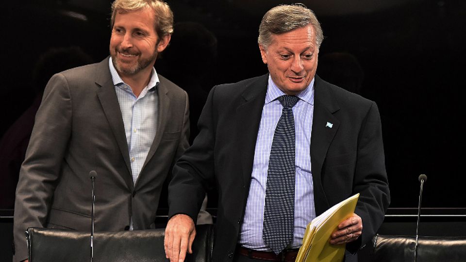 Frigerio y Aranguren, al frente de los anuncios.