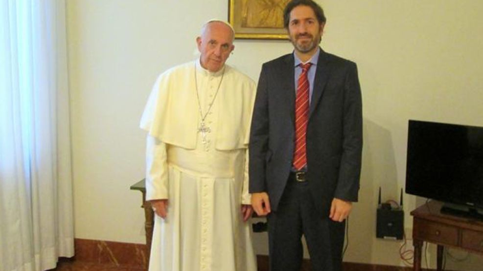 El Papa Francisco y Sebastián Casanello, tras el extenso encuentro que mantuvieron en el Vaticano.