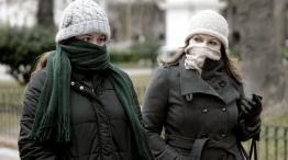 Los habitantes del Área Metropolitana enfrentaban esta mañana una jornada de frío invernal.