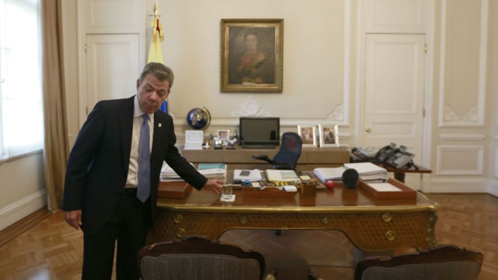 El presidente de Colombia, Juan Manuel Santos, en su entrevista con Jorge Fontevecchia.