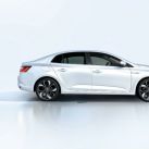 2017-renaultmeganesedan-04