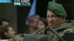 Aldo Rico participó del desfile militar del Bicentenario
