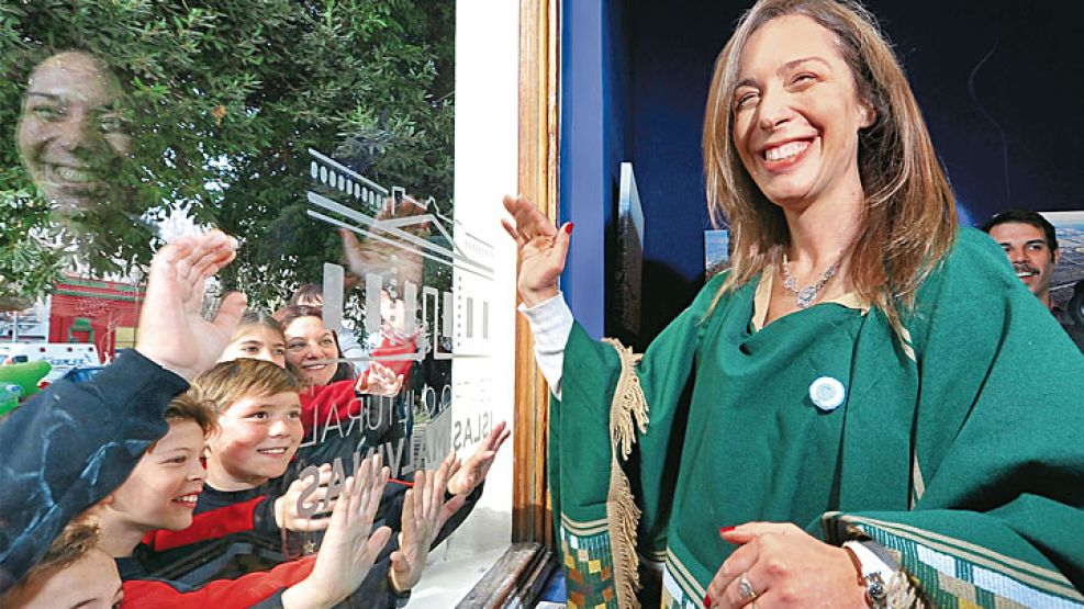 En actividad. Ayer encabezó la inauguración de un centro cultural en La Plata.