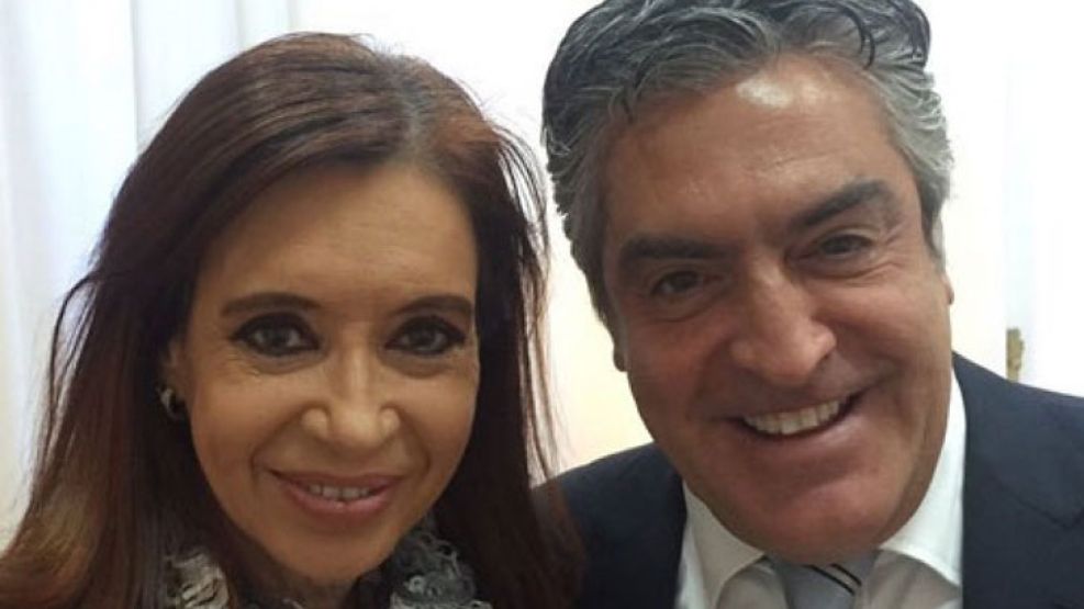 Cristina Kirchner junto a un ejército de abogados para enfrentar las causas en su contra.