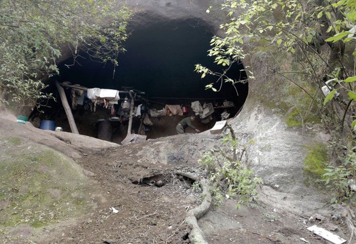 Pedro Luca ha vivido en una cueva en el norte de Argentina durante 40 años .