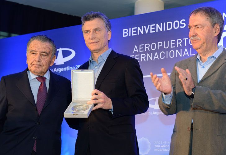 Mauricio Macri en el aeropuerto de Córdoba.