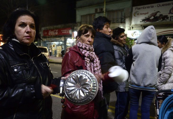 Vecinos reclamaron por una solución al corte prolongado del suministro eléctrico.