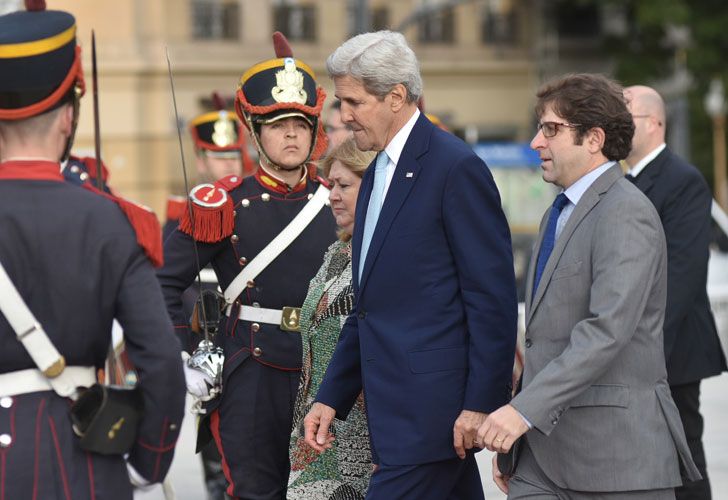 0804_john_kerry_telam_g1