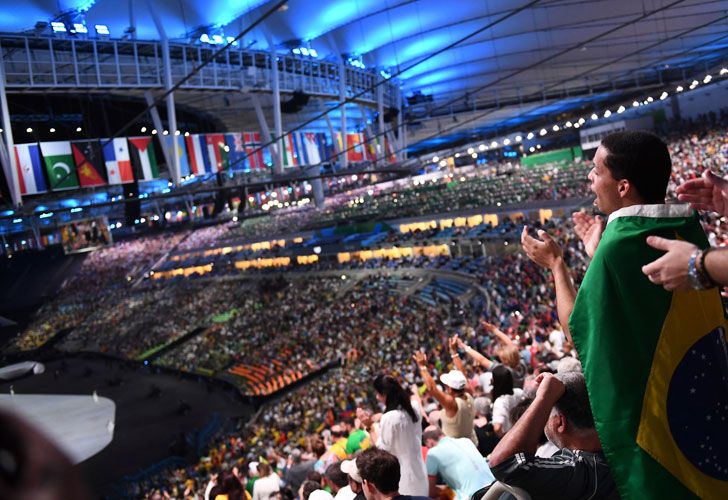 Escena del Maracaná en los minutos previos a que comience la apertura de los Juegos Olímpicos Río  2016.