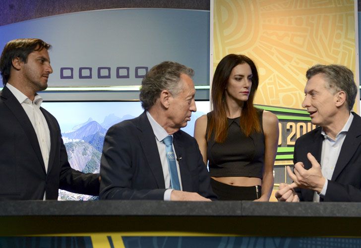  Macri visitó el estudio de TyC Sports para hablar con Quique Wolff y Luciana Aymar.