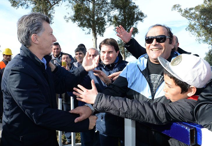 Macri junto a vecinos de Mar del Plata.