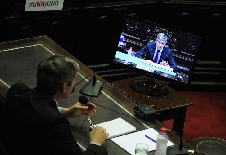 Marcos Peña expone en Diputados el segundo informe de gestión de gobierno.